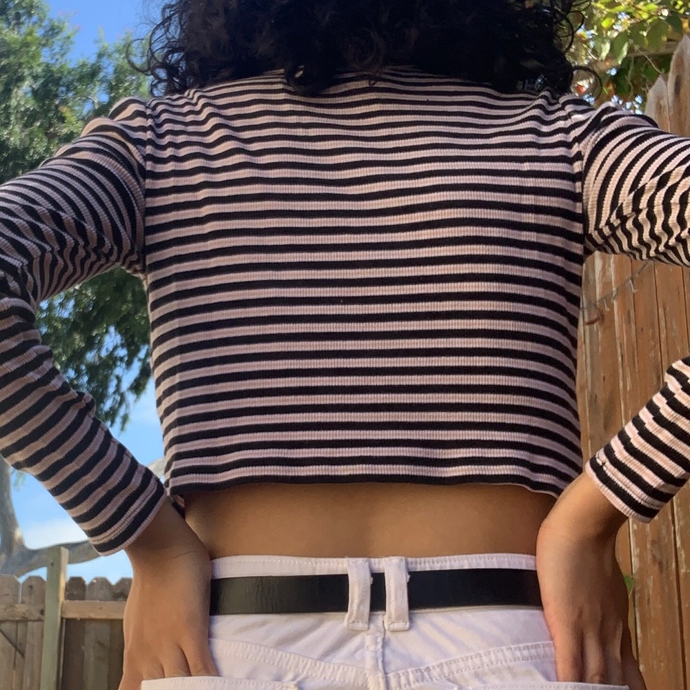 Striped Cropped Long Sleeve - Picture 3 of 3